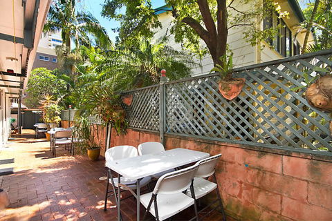 Tondio Terrace Flat 5 - Pet Friendly, Ground Floor Budget Style Accommodation - Accommodation Port Macquarie 2