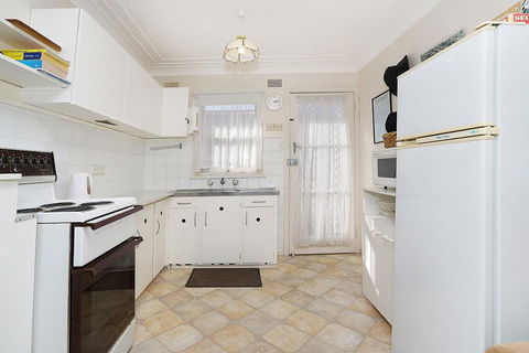 Toowoon Bay Beachside Unit, Unit 4 - Accommodation Port Macquarie 1