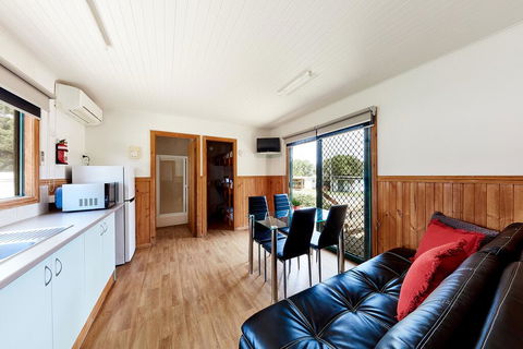 Torquay Foreshore Caravan Park - Accommodation Port Macquarie 1