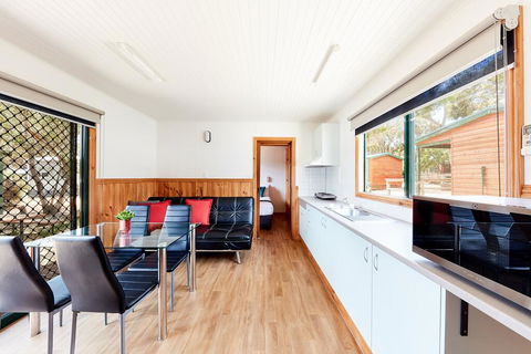 Torquay Foreshore Caravan Park - Accommodation Port Macquarie 2