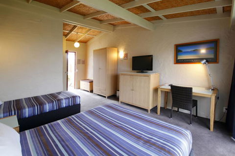 Torquay Hotel/Motel - Accommodation Port Macquarie 0