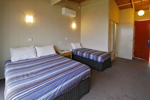 Torquay Hotel/Motel - Accommodation Port Macquarie 3