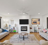 TORQUAY Relax and Unwind Beach 300m Table Tennis - Accommodation Port Macquarie