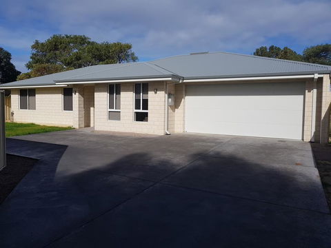 Towncrackers Guest House - Accommodation Port Macquarie 0