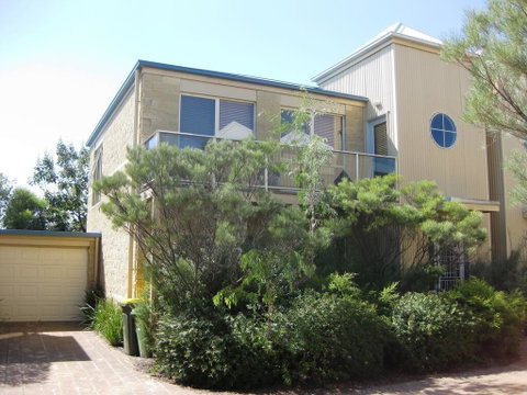 Townhouse On Osbourne - Accommodation Port Macquarie 3