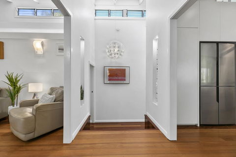 Tranquil & Tropical, Sunshine Beach - Accommodation Port Macquarie 3