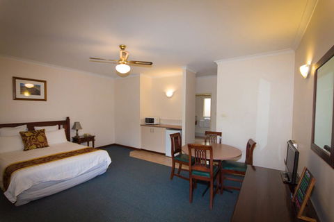 Tree Top Walk Motel - Accommodation Port Macquarie 3