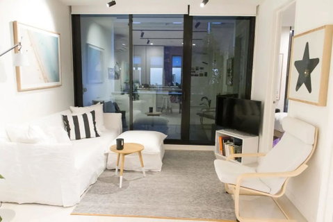 Trendy 1 Bedroom Apartment In The Heart Of Collingwood - Accommodation Port Macquarie 0