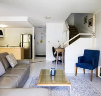 Tropical Getaway in 3 Bedroom Unit in 4 star Resort - Accommodation Port Macquarie