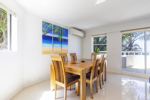 Tropical & Modern With Rooftop Terrace - Accommodation Port Macquarie 2