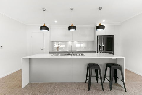 Tropical Beachside Oasis In Clifton Beach - Accommodation Port Macquarie 2