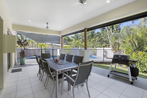 Tropical Private Holiday House With Pool - Accommodation Port Macquarie 2