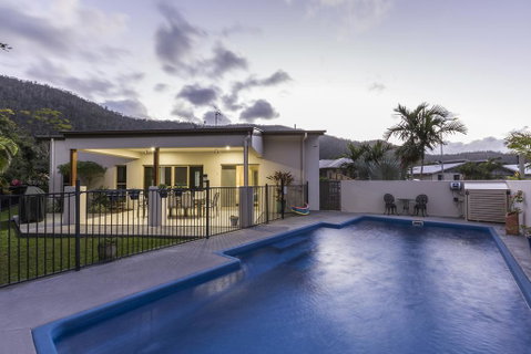 Tropical Private Holiday House With Pool - Accommodation Port Macquarie 1