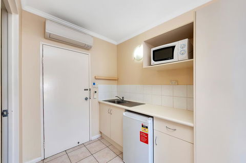 Tropical Queenslander - Accommodation Port Macquarie 2