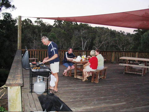 Tweed Valley Lodge - Accommodation Port Macquarie 3
