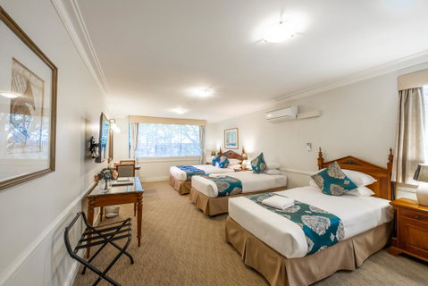 Twin Towers Inn - Accommodation Port Macquarie 1