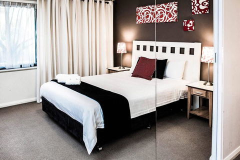 Two Bedroom Apt Next To Perth CBD With Parking. - Accommodation Port Macquarie 1