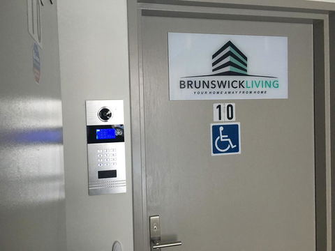 U201 Brunswick Living Brand New Deluxe Balcony Upper Floor Apartment Close To Airport And CBD - Accommodation Port Macquarie 3