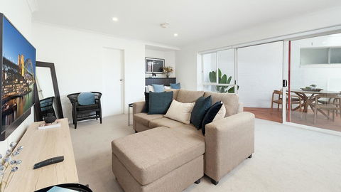 ULTIMATE BONDI LIVING - Accommodation Port Macquarie 0