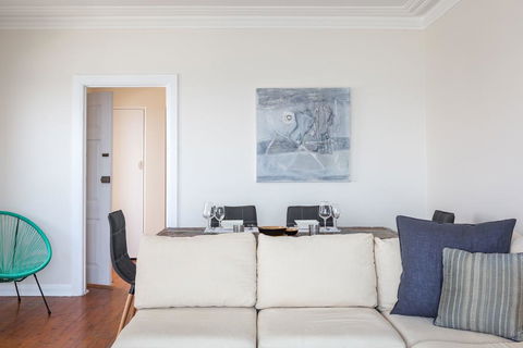 Unbelievable Clifftop Townhouse With Ocean Views - Accommodation Port Macquarie 3