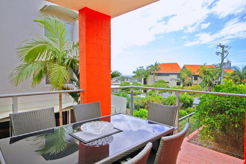 Unit 2, Cooltoro Court, 7 Frank Street Coolum Beach, 400 BOND, LINEN INCLUDED - Accommodation Port Macquarie 2