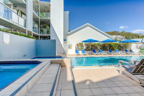 Unit 203 Plantation - Rainbow Beach, Plantation Resort Top Floor, Aircon, Free Wi-Fi - Accommodation Port Macquarie 3
