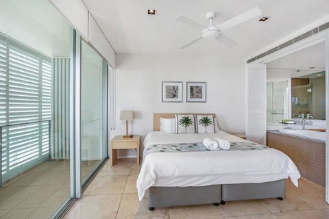 Unit 206 Plantation, Rainbow Beach, Incredible Views, Top Floor, Ocean Facing - Accommodation Port Macquarie 2