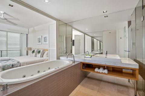 Unit 206 Plantation, Rainbow Beach, Incredible Views, Top Floor, Ocean Facing - Accommodation Port Macquarie 3
