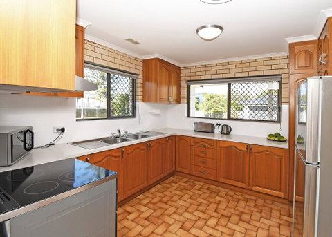 Urangan Harbour Bungalow - Accommodation Port Macquarie 2