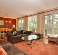 Villa 3br Bella Vista Resort Condo located within Cypress Lakes Resort nothing is more central - Accommodation Port Macquarie