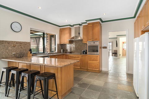 Villa Di Morcone By The Bay - Accommodation Port Macquarie 3