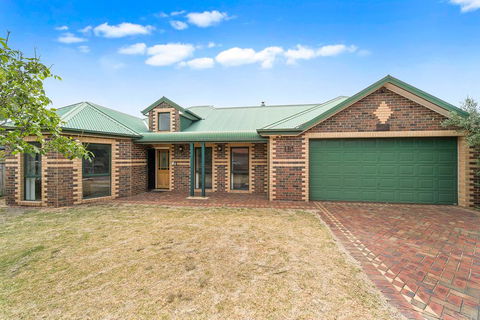 Villa Di Morcone By The Bay - Accommodation Port Macquarie 0