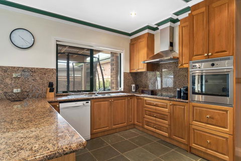 Villa Di Morcone By The Bay - Accommodation Port Macquarie 2