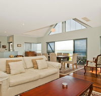 Villa Mer - stylish waterfront accommodation - Accommodation Port Macquarie