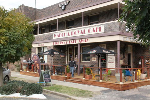 Walcha Royal Cafe & Accommodation - Accommodation Port Macquarie 0