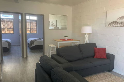 Walk To Lamberts Beach With Wi-fi And Netflix - Accommodation Port Macquarie 2