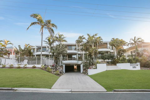 Walk To The Beach, Sunshine Beach - Accommodation Port Macquarie 0