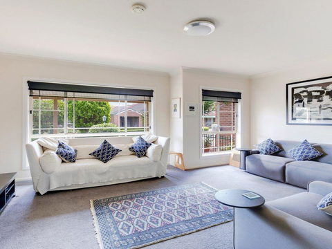 Walling-Clifton Gardens - Backing Onto Golf Course - Accommodation Port Macquarie 0