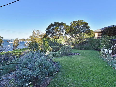 Wangi Waterfront Delight Estate - Waterfront Reserve Home - Accommodation Port Macquarie 3