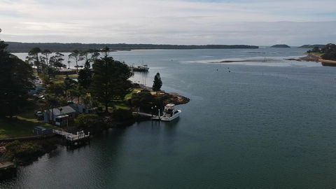 Waterfront Cottages - Accommodation Port Macquarie 2