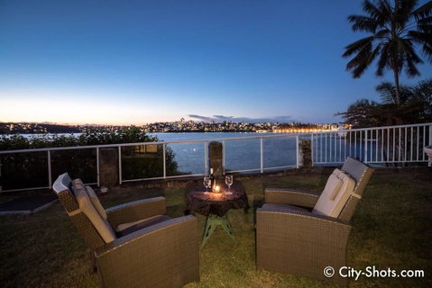 Waterfront On Manly Harbour - Accommodation Port Macquarie 1