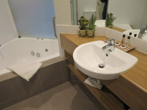 Waterfront@Waves - Accommodation Port Macquarie 1
