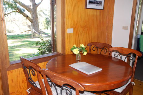 Bluegum Ridge Cottages - Accommodation Port Macquarie 14