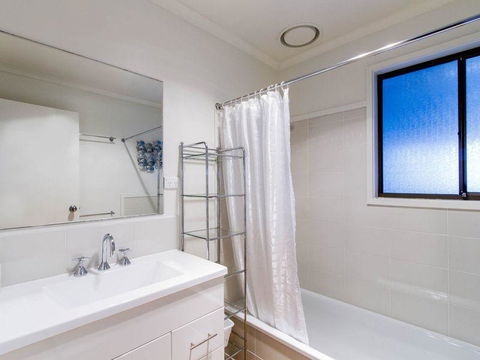 Perfect For Family Fun - Accommodation Port Macquarie 9