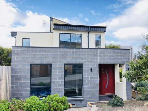 Apollo Bay Seal Apartments - Accommodation Port Macquarie 0