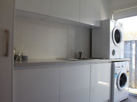 Central To Cowes - Accommodation Port Macquarie 10