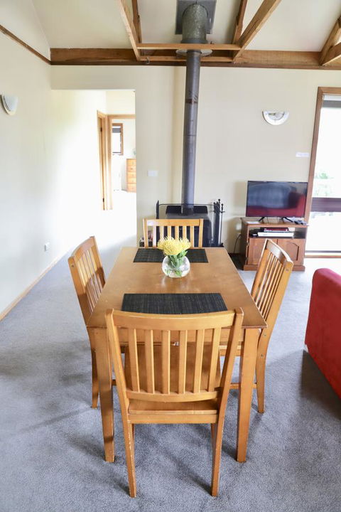 Red Ceder Cottage - Great Ocean Road - Port Campbell - Accommodation Port Macquarie 15