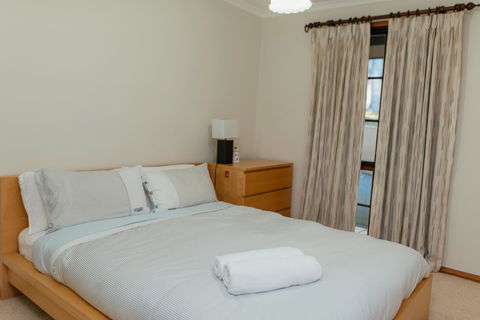 The Dan - Accommodation Port Macquarie 9
