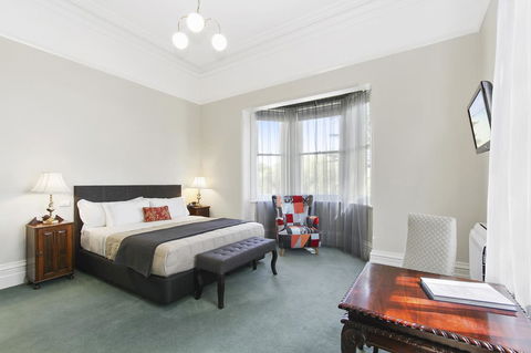 The Riversleigh - Accommodation Port Macquarie 13