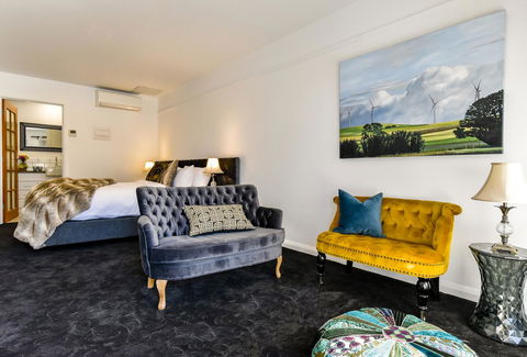 Daylesford Art Motel - Accommodation Port Macquarie 7